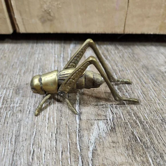 brass grasshopper/crickett - Picture 1 of 6